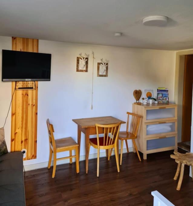 Idyllische Kleine Ferienwohnung Im Schwarzwald Friedenweiler المظهر الخارجي الصورة